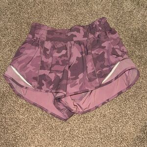 pink camo lulu hotty hot shorts